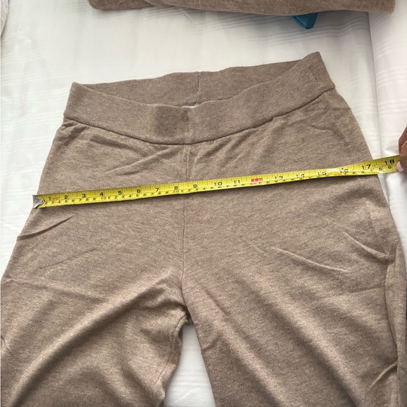 Set . If you get coat . Scarf is free. - Picture 9 of 14